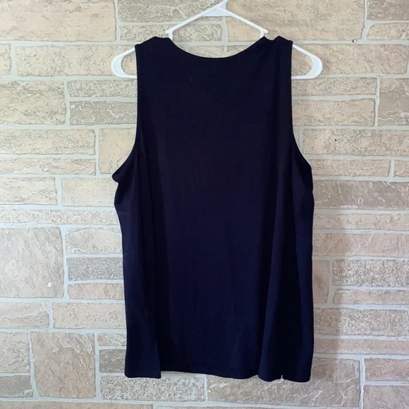 ✅Chelsea & Theodore Tank Top - Picture 4 of 5